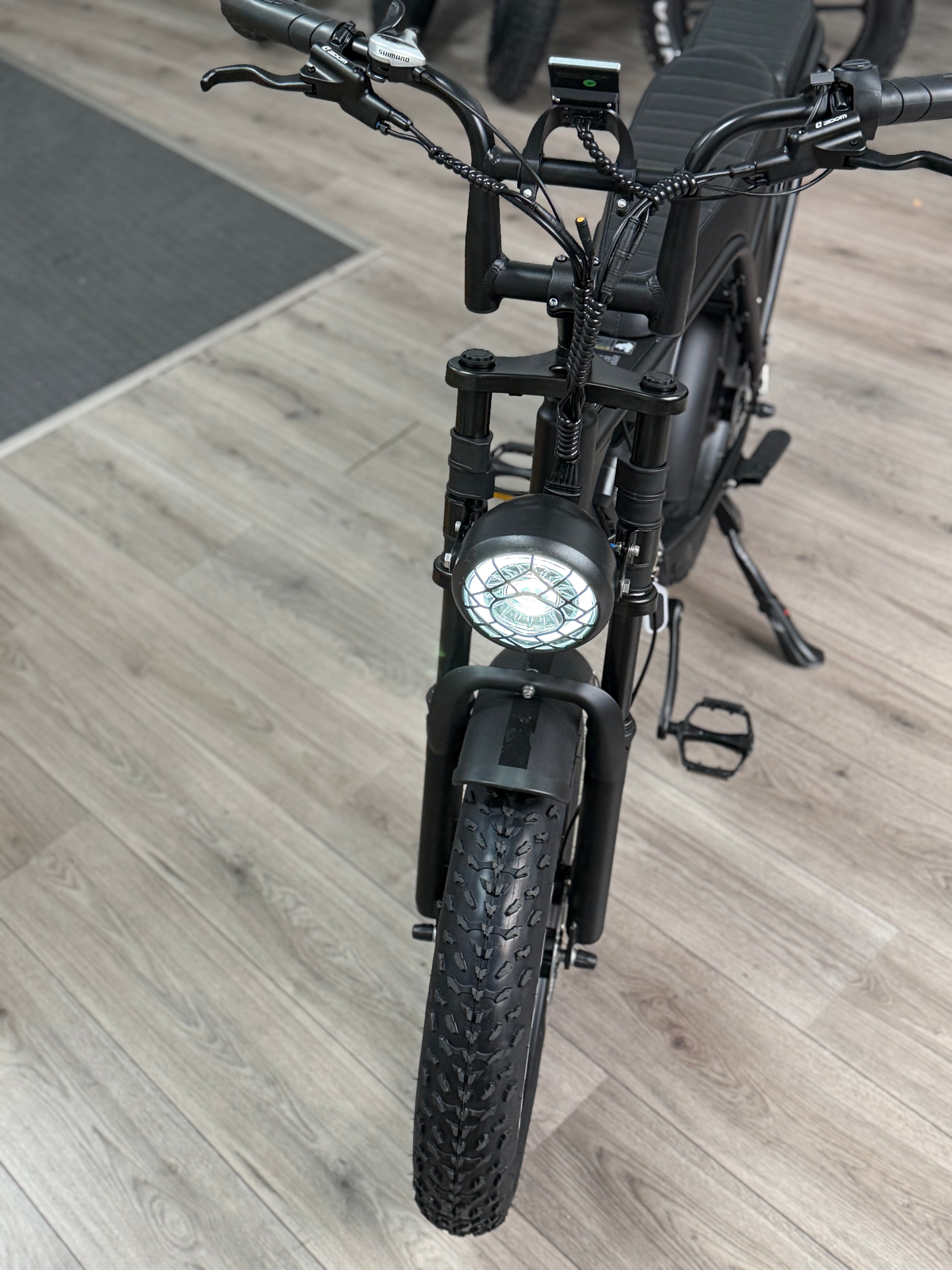 Ouxi V8 3.0 mat zwart