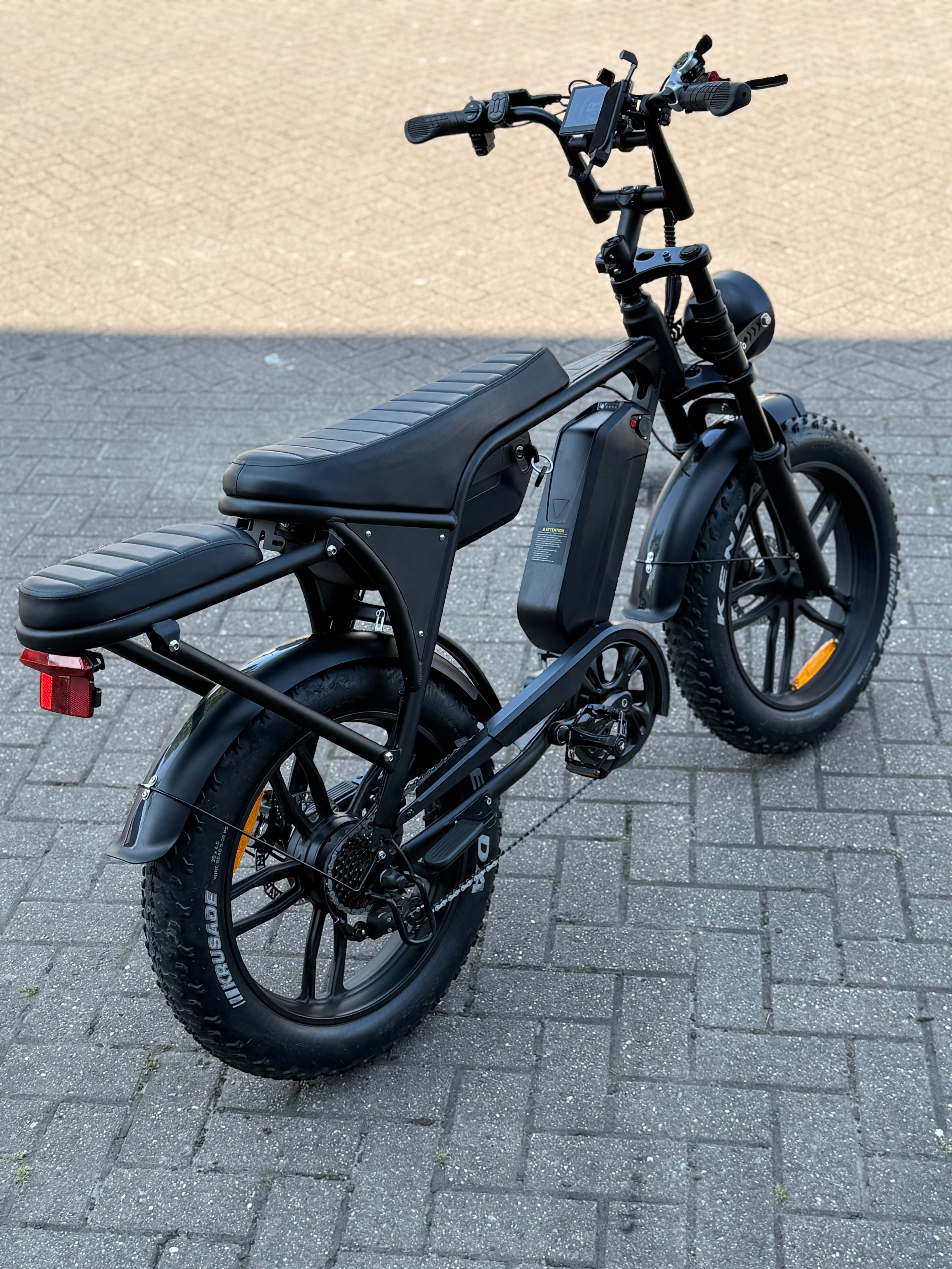 Ouxi V8 C80  MAX dubbele accu zwart