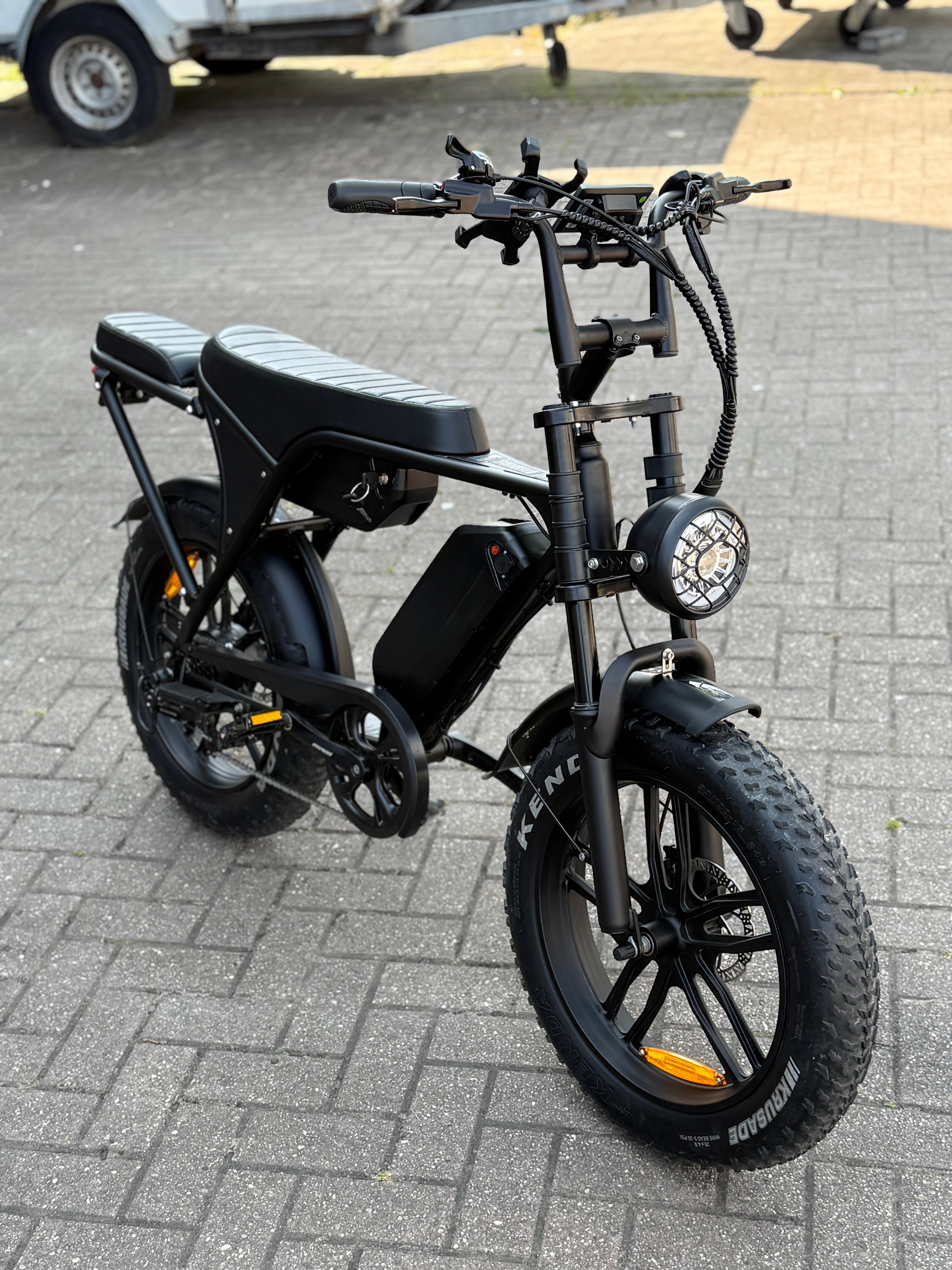 Ouxi V8 C80  MAX dubbele accu zwart