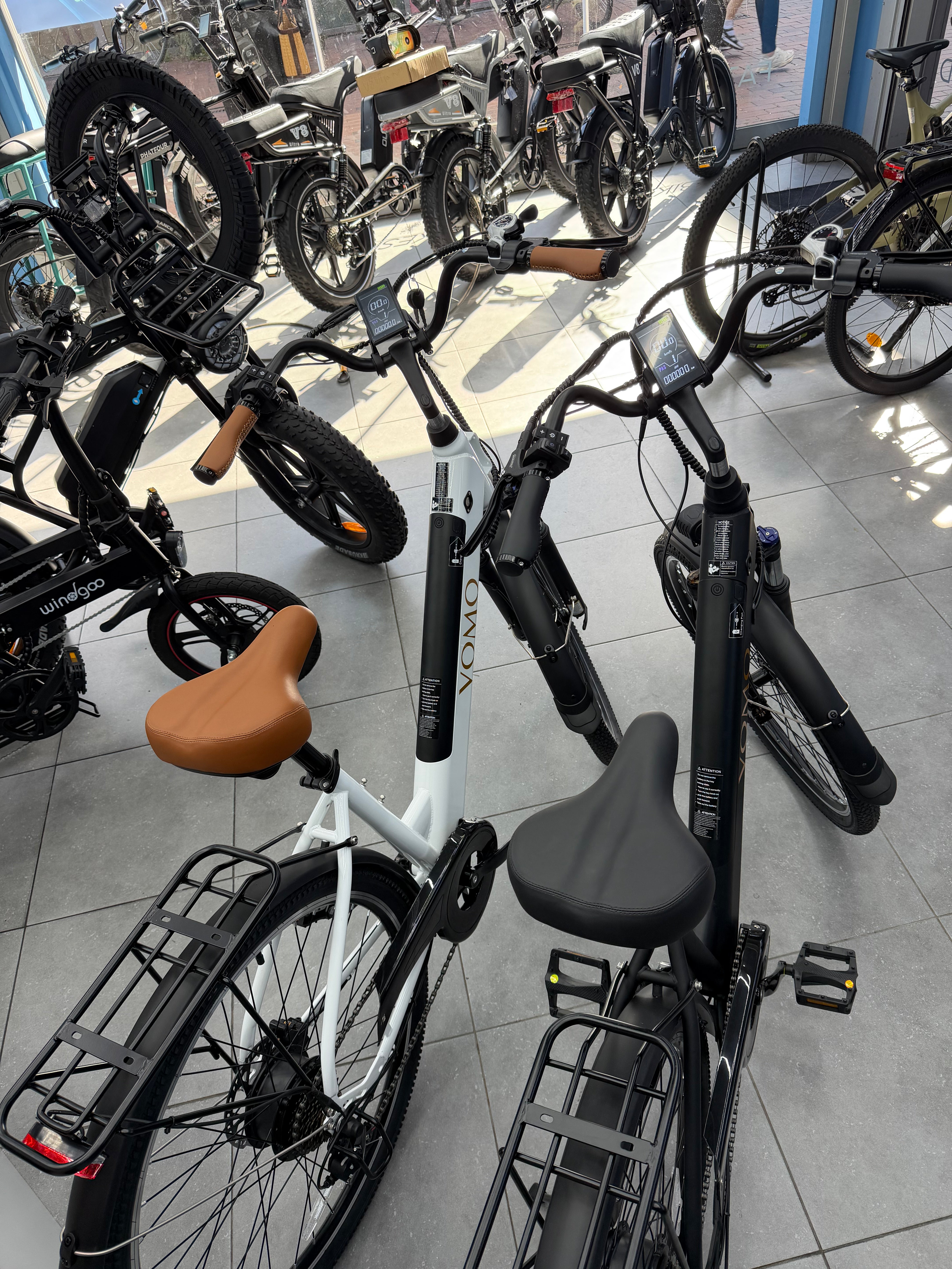 NIEUW Vomo ebike stadsfiets